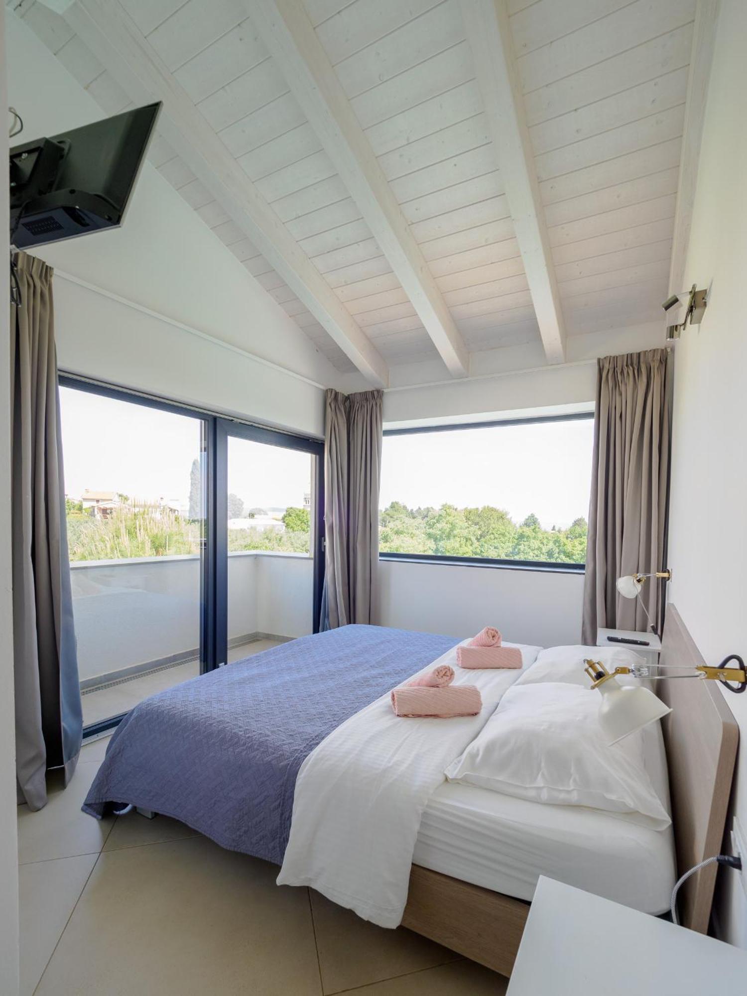 Sea View Villa Sun Sea & Fire Krnica Exterior photo